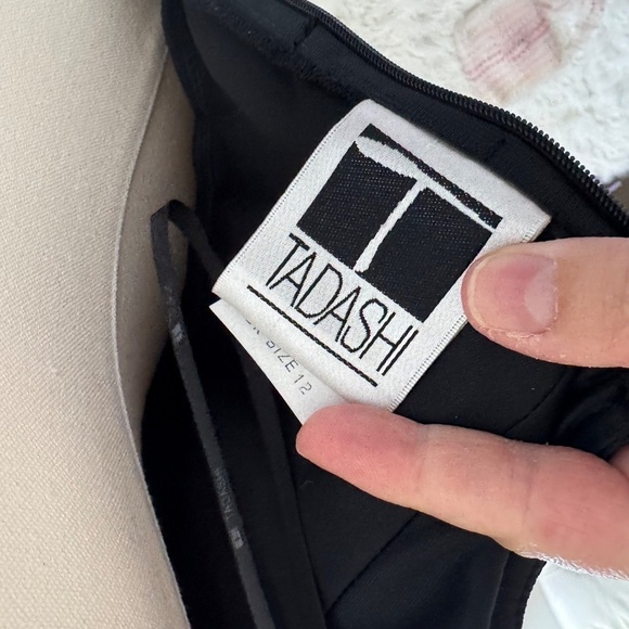 STUNNING Vintage 90s Tadashi Shoji Black Silk Chiffon Layered Dress Size 10 - Picture 3 of 6